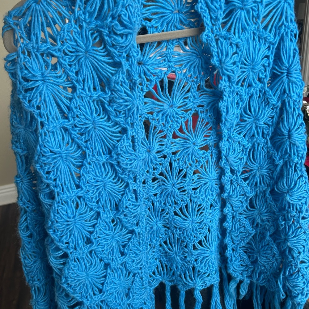 Vintage Glentey Elegant Blue Crochet Shawl